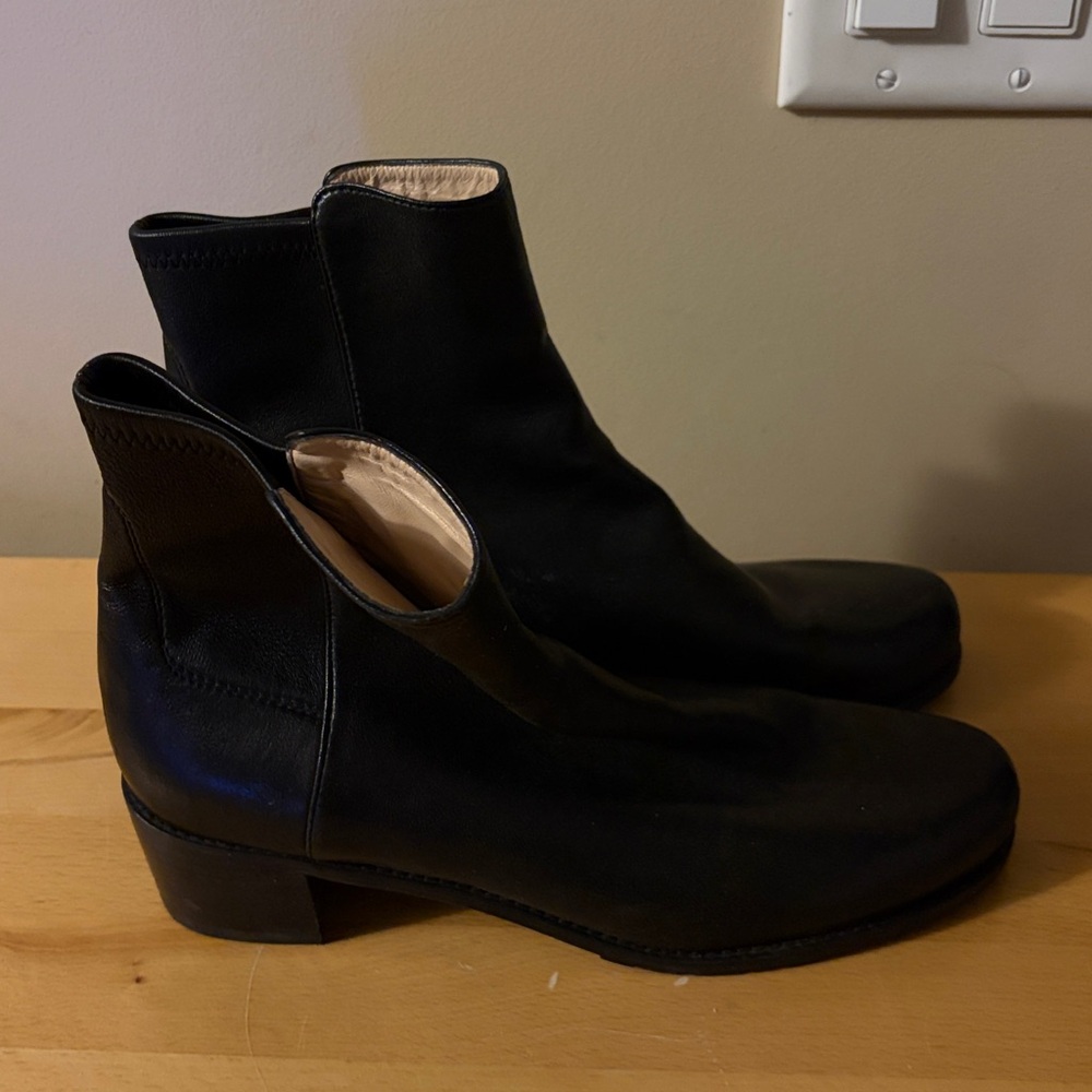 Stuart Weitzman Black Leather Chelsea Ankle Boots